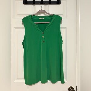 Green Sleeveless Relaxed Blouse with Buttoned V-Neck